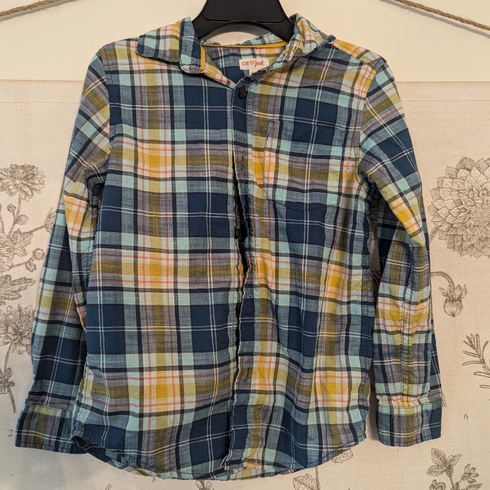 Boys plaid button up size 8/10